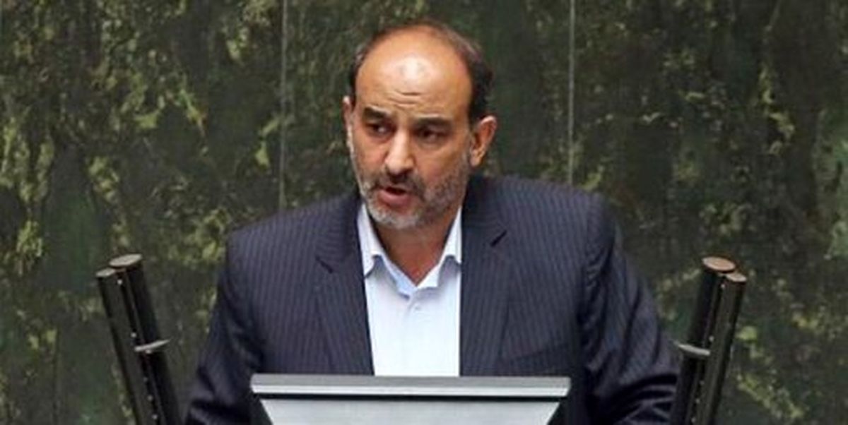 گوشت را به گربه میدهیم، می گوییم نخور/ آقای رئیسی! شما صحبت از مبارزه با فساد نکنید/ از وزیر حامی فساد، حمایت میکنید