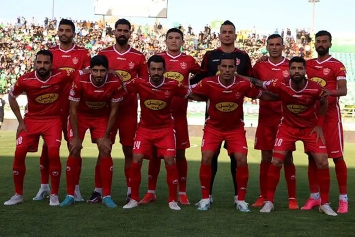 بازوبند مشکی پرسپولیس برای بازی با شهرخودرو


