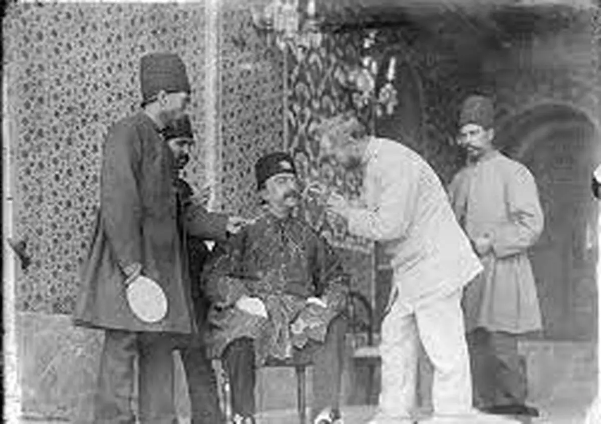 سفر در زمان؛ چشم پزشکی خیابانی به سبک قاجار 