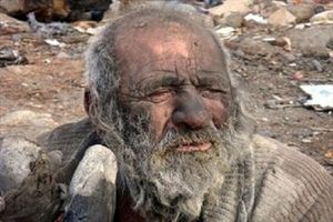 پیرمردی که نیم قرن حمام نرفت، درگذشت/ عکس