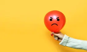 زنان با افزایش سن خشم را بیشتر احساس می‌کنند و کمتر بروز می‌دهند