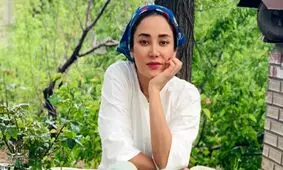 تتو خانم بازیگر روی صورتش
