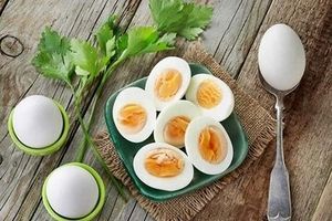عوارض خطرناک مصرف تخم‌ مرغ/  در مصرف این ماده غذایی زیاده‌روی نکنید
