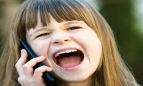 کنترل و رفتار با کودک بی ادب در میهمانی ها