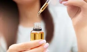 انواع روغن ضد چروک طبیعی برای جوانسازی پوست

