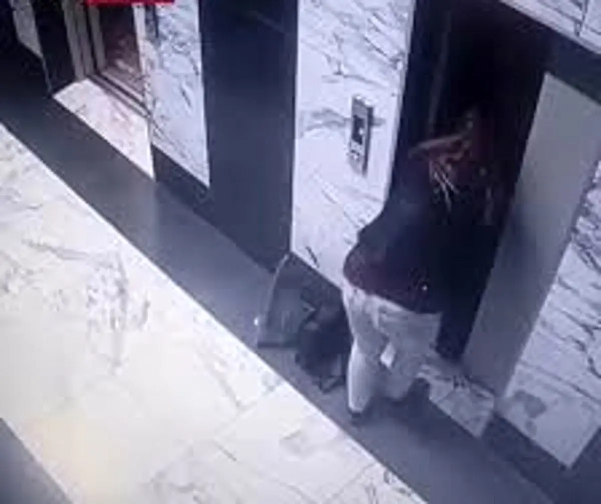  سقوط وحشتناک کودک بازیگوش در چاه آسانسور/ ویدئو