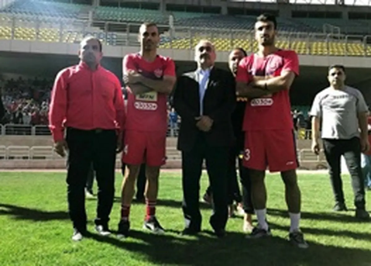 تماس تصویری برانکو با کاپیتان سرخ‌ها