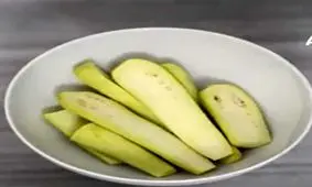 راز سرخ کردن بادمجان بدون جذب روغن