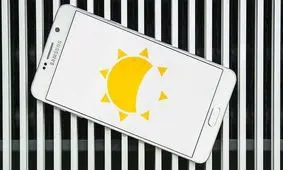 بهتر است همه کاربران روشنایی صفحه‌نمایش گوشی‌ خود را کاهش دهند