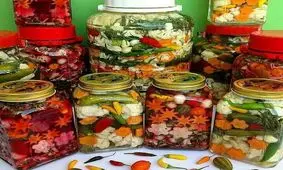 خوردن ترشی در شب ممنوع!