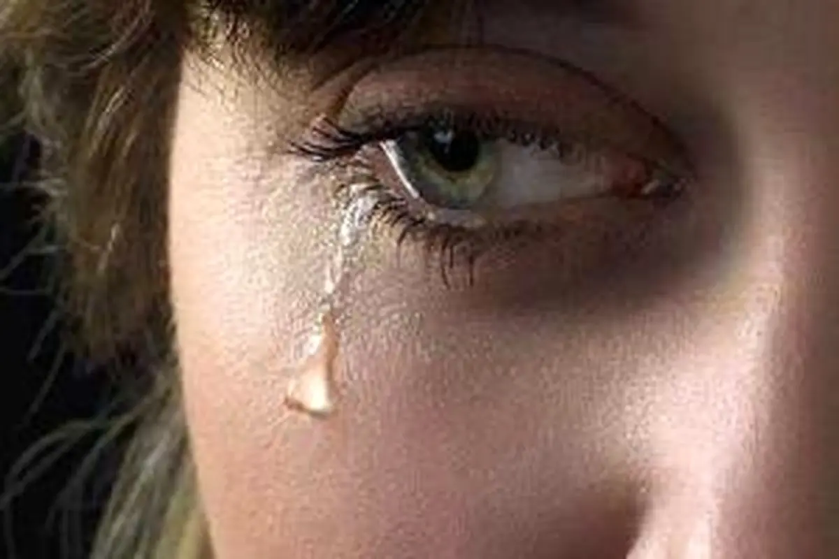 عکس: قطره اشک انسان را زیر میکروسکوپ ببینید