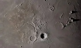 ماه را از نزدیک ببینید