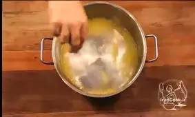 آموزش تهیه کیک خرما و گردو