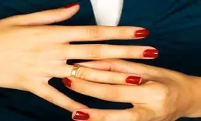 دلیل بازی با حلقه ی ازدواج چیست؟