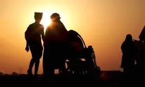 دوربین مخفی/ ثبت‌نام مردم برای یه تور با خدمات عجیب که فکرشم نمی‌کنی!