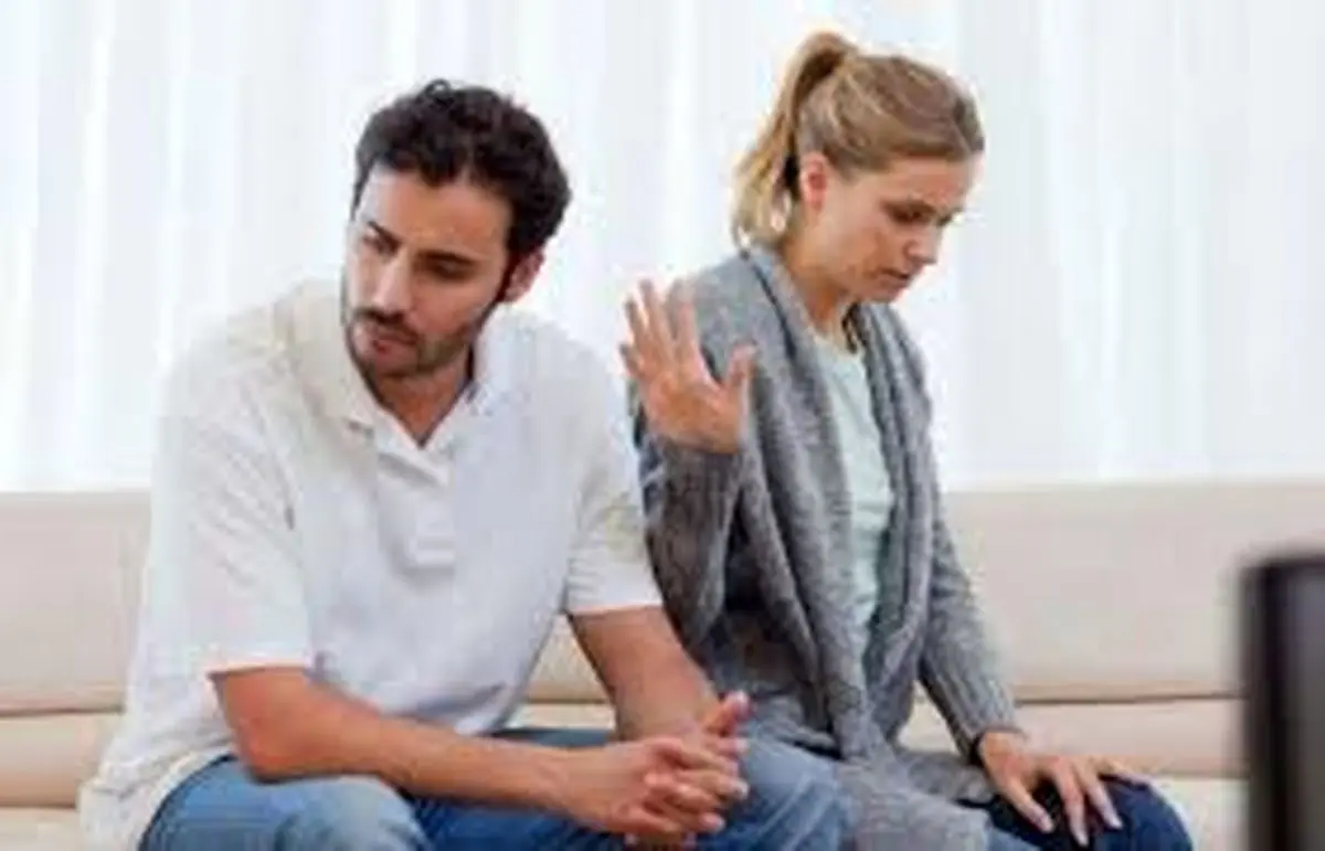 شوهرم به‌من خیانت‌ مالی کرده است