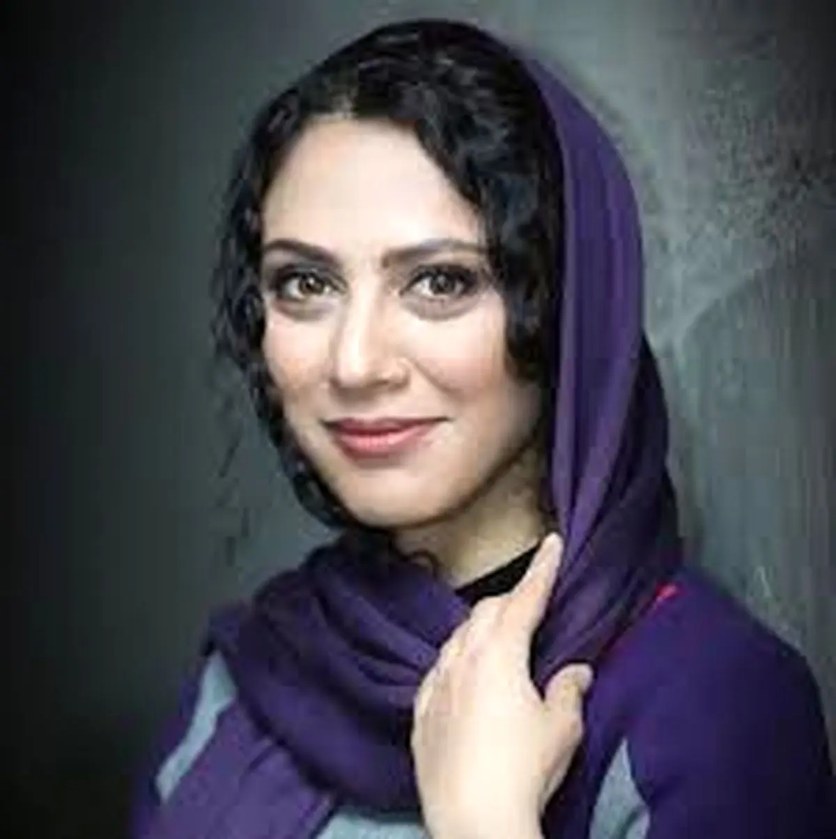 مونا فرجاد ایتالیایی شد