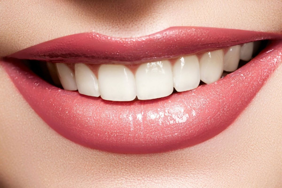 آیا میدانید ترک گوشه لب نشانه چیست؟