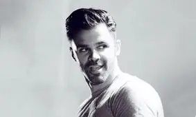 شب به یادماندنی خواننده مشهور پاپ در کنار فردوسی‌پور/عکس