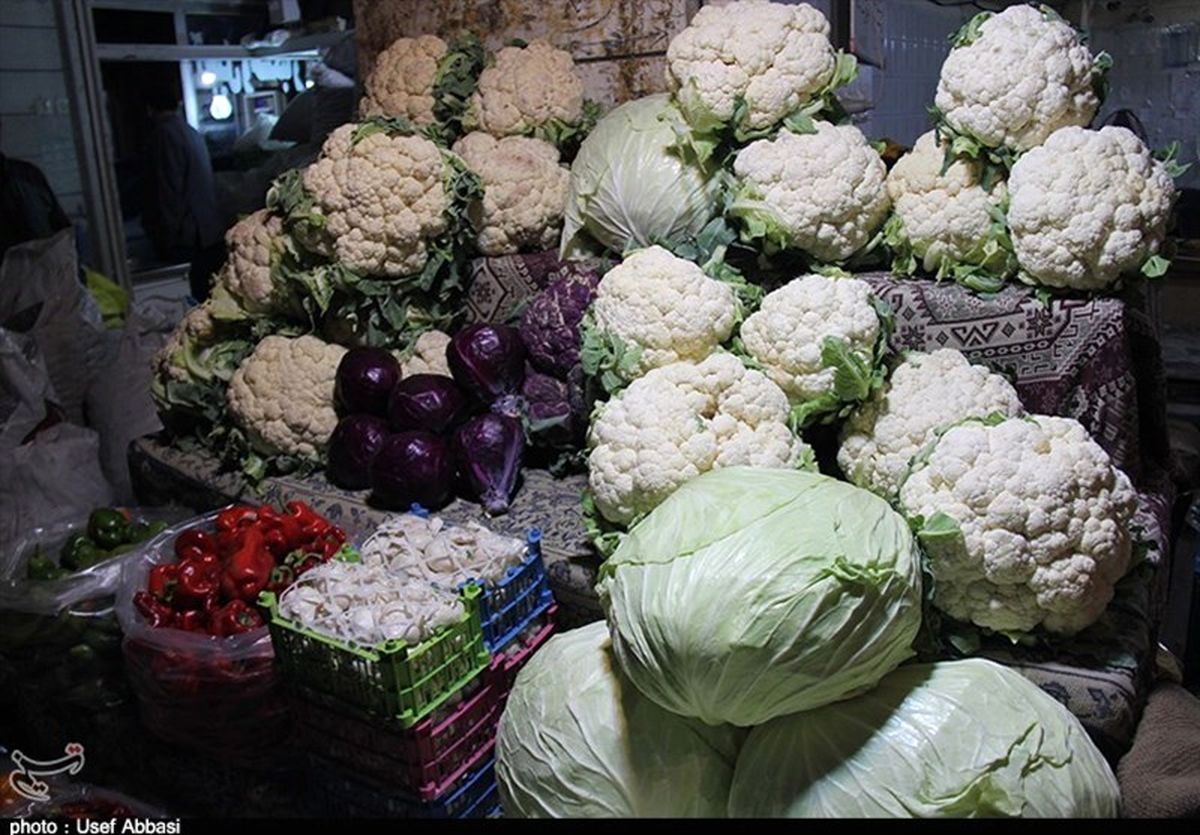 بازار داغ ترشی ارومیه؛گرانی از حجم ترشیهای فصلی پاییز کاست+فیلم