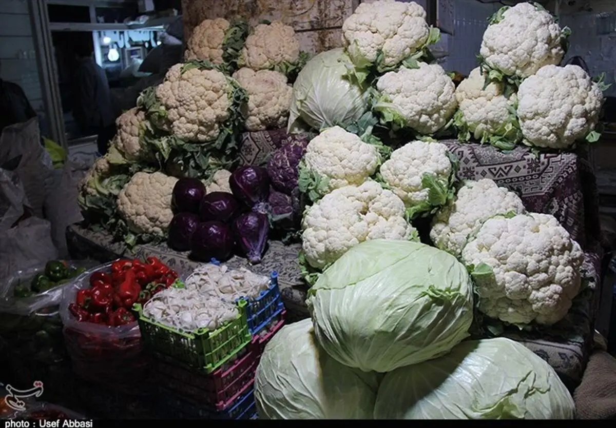 بازار داغ ترشی ارومیه؛گرانی از حجم ترشی‌های فصلی پاییز کاست+فیلم