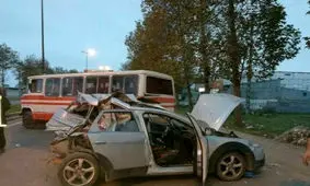 یک کشته و ۲ زخمی در تصادف خودروی سواری با مینی بوس + تصاویر