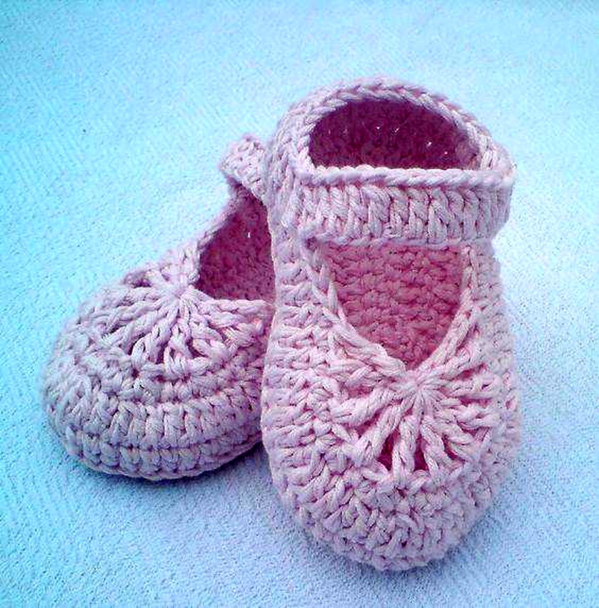 مدل پاپوش و کفش بافتنی نوزادی دختر و پسر + تصاویر