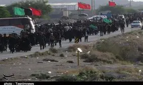 ۱۵ هزار عزادار دَیری در پیاده‌روی اربعین "حرم تا حرم" شرکت کردند+تصاویر