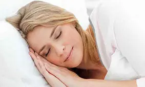 تاثیر خوابیدن بر روی سلامت پوست