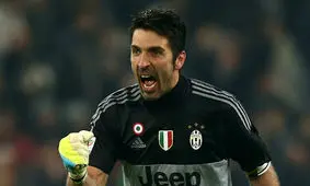 ویدیو/اسطوره ای بیرون رفت تا افسانه ای متولد شد