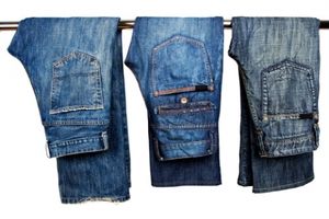 اشتباهات رایج در شستشوی لباس های جین که باید اجتناب شوند