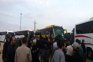 صفوف طولانی اتوبوس‌‌های ترانزیتی در مرز مهران+فیلم