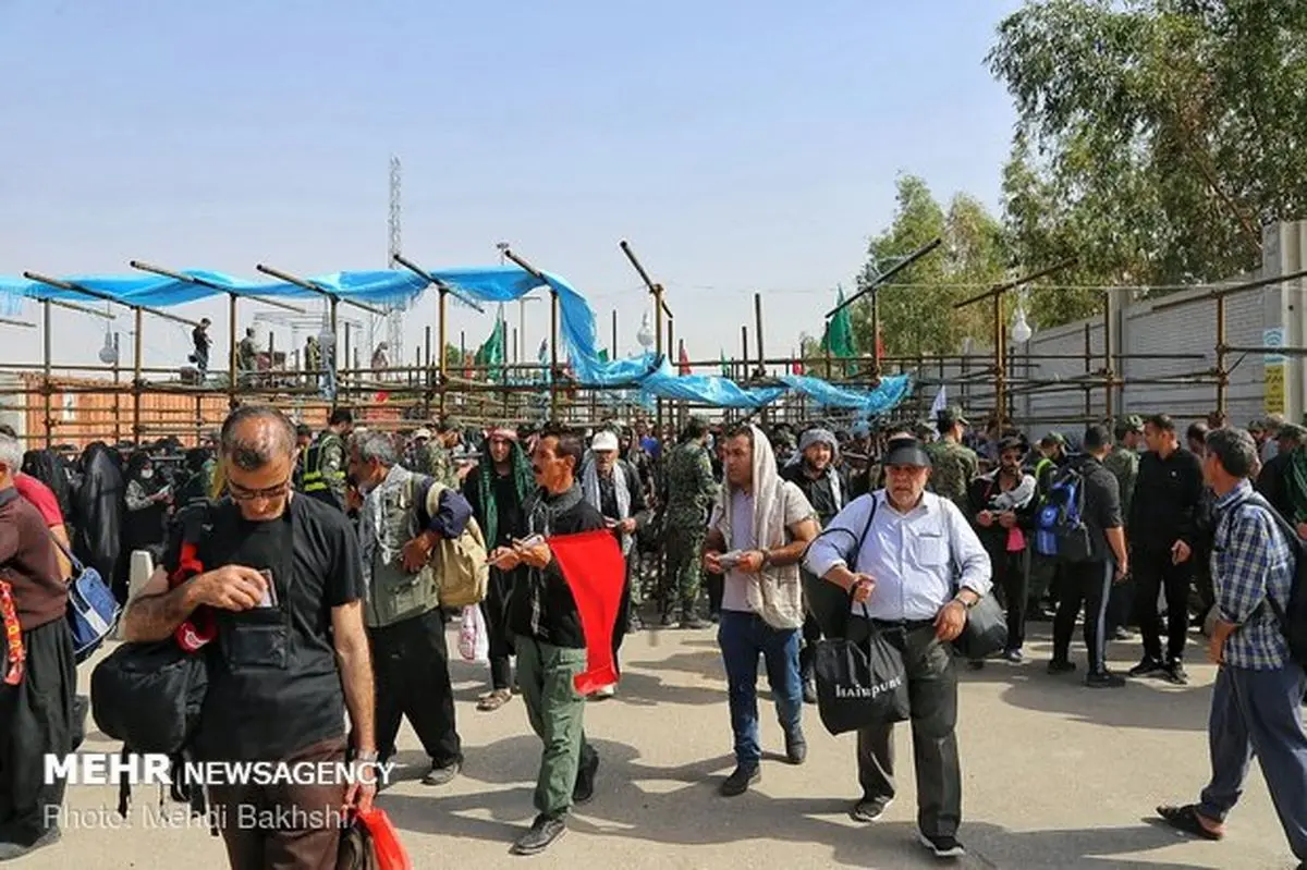 ورود ۷۰ هزار زائر از صبح امروز در مهران به داخل کشور