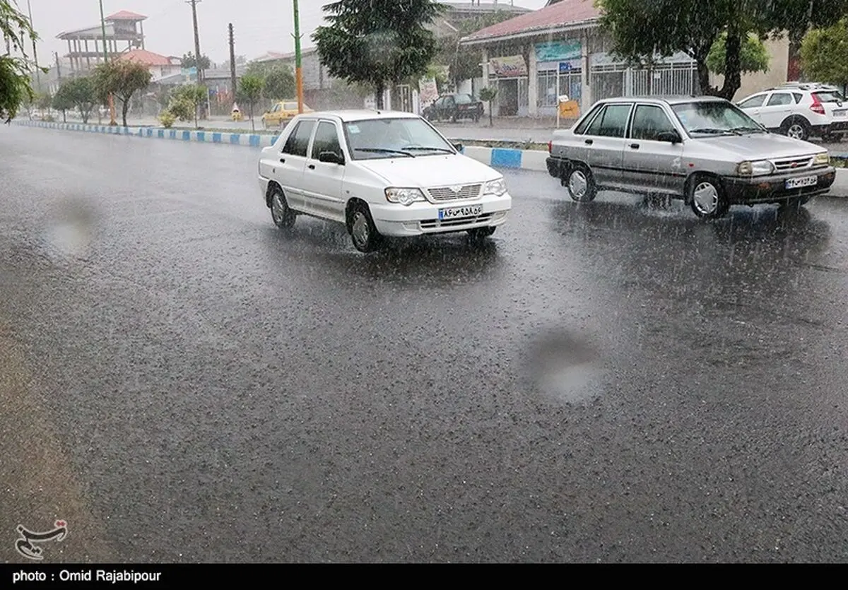 بارندگی در جاده‌های کرمان، خراسان جنوبی و هرمزگان/ ترافیک در مرزهای سه‌گانه