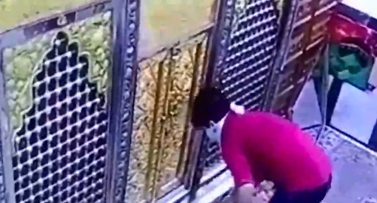 سرقت با ضربات کلنگ از امامزاده ای در دزفول ! + فیلم