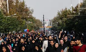 پیاده روی جاماندگان اربعین حسینی در تهران