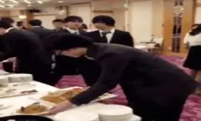 وقتی بهت میگن سلف سرویسه!!!