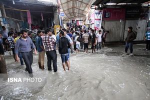 خسارت بارندگی به ۵۶ دستگاه خودرو و موتور سیکلت و 15 واحد مسکونی در قشم