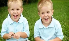 چطور با کودکان دوقلو رفتار کنیم؟
