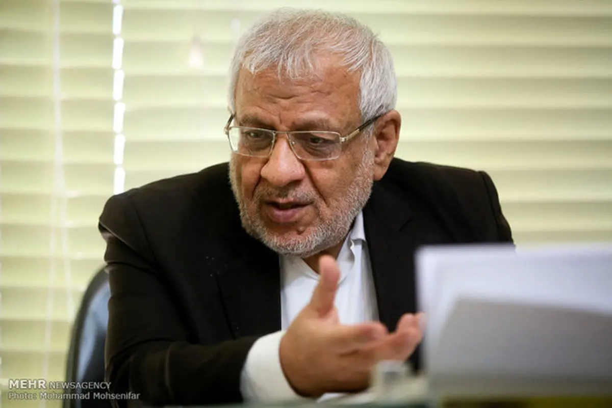 آنهایی که دل خوشی از روحانیت ندارند مدافع مرجعیت شده‌اند