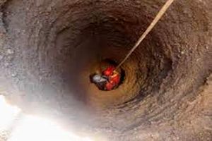 سقوط مرگبار کودک ۵ ساله در چاه فاضلاب