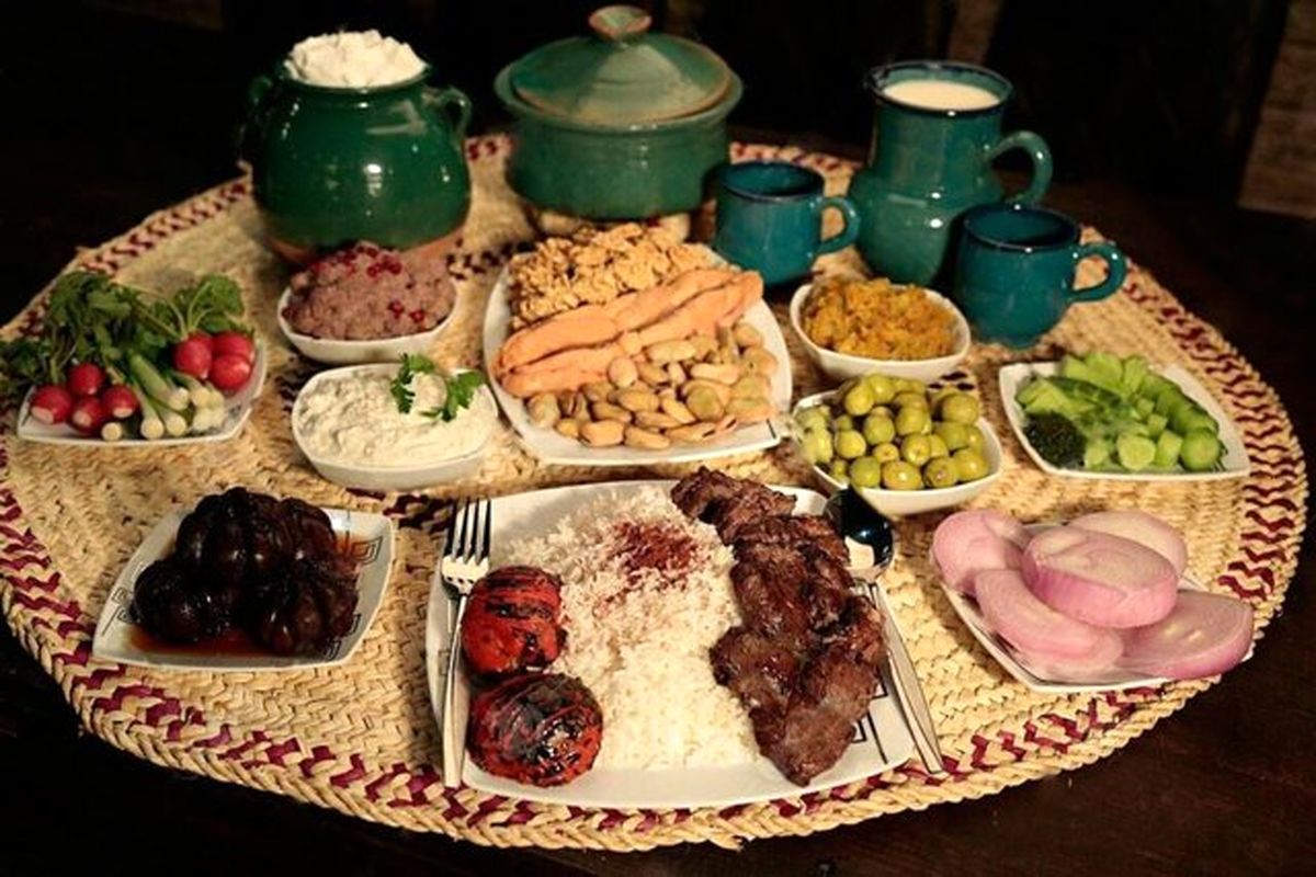 جای خالی غذاهای اصیل ایرانی در منوی رستورانها