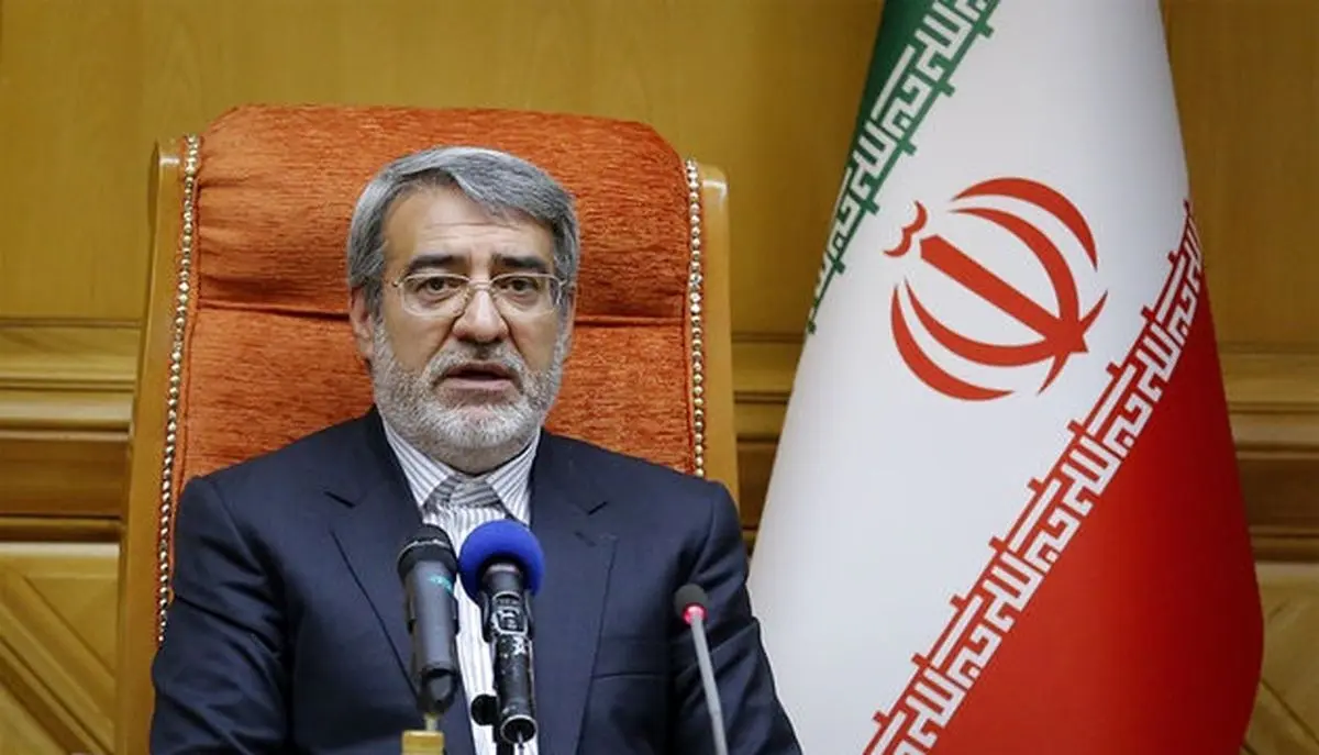 وزیر کشور: نمی‌توانستیم زائرین را مجبور به عبور از مرز مشخصی کنیم