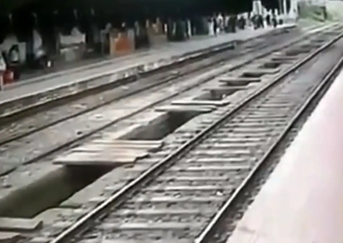 خودکشی فجیع یک جوان به خاطر بی پولی + فیلم