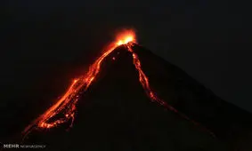 تصاویری کم نظیر از دهانه آتشفشان در گواتمالا