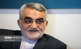 بروجردی: نباید آمریکا را بزرگ ببینیم