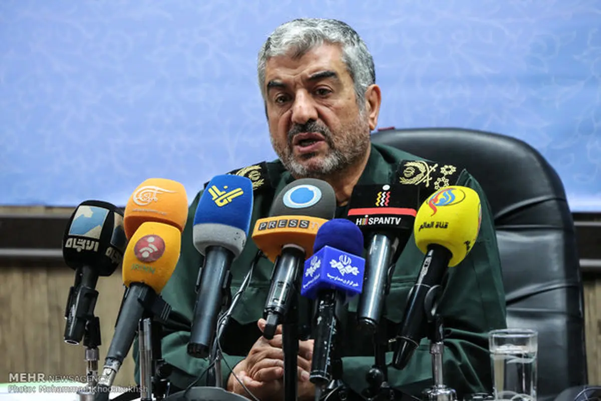 آمریکا در لانه جاسوسی باقی می ماند،انقلاب مابه چهل سالگی نمی رسید