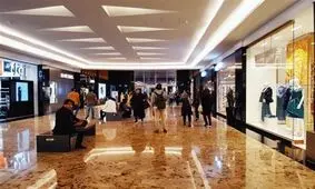 در پاساژهای سوپرلاکچری شمال تهران چه خبر است؛ شلوارجین ۴ میلیون تومان + عکس