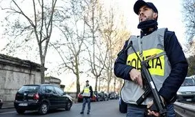 زندانی خطرناک 11 نفر را در دفتر پست گروگان گرفت