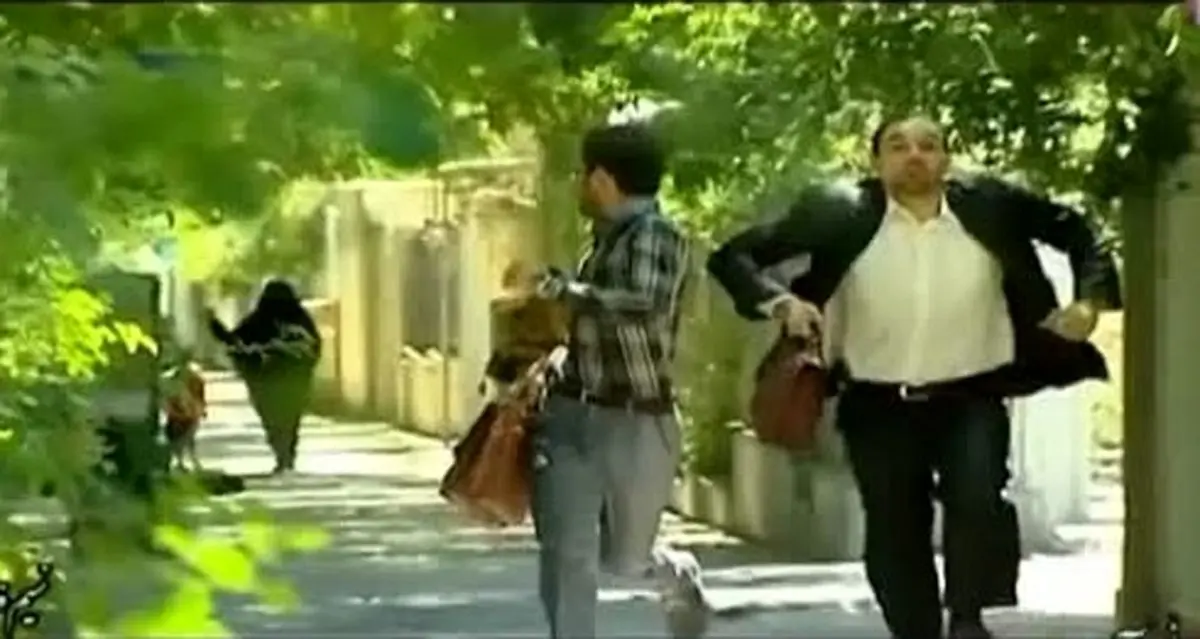 دوربین مخفی ایرانی، حمله سگ